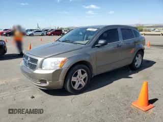 2007 Dodge Caliber SXT z VIN 1B3HB48B57D203433, wystawiony jako Copart lot #67139005 z przebiegiem 123 601 mil mil oraz Szkoda całkowita • Salvage title. Historia ofert i sprzedaży dostępna na DreamBid. Obrazek 1.