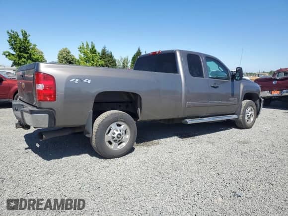 2013 Chevrolet Silverado 2500HD LT z VIN 1GC2KXC81DZ195699, wystawiony jako Copart lot #65086225 z przebiegiem 169 806 mil mil oraz Szkoda całkowita • Salvage title. Historia ofert i sprzedaży dostępna na DreamBid. Obrazek 3.