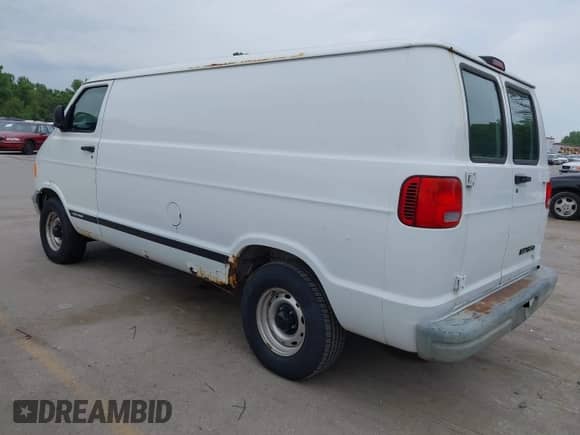 2001 Dodge RAM with VIN 2B7HB11Y51K505331, listed as a IAAI auction lot 42477853 with 124,058 mi miles and . Bid and sale history available at DreamBid. Image 3.