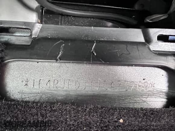 2018 Jeep Grand Cherokee SRT с VIN 1C4RJFDJ1JC473268, выставлен на аукционе Copart как лот 42191644 с пробегом 58 761 миль миль и Чистый • Clean title. История ставок и продаж доступна на DreamBid. Изображение 12.