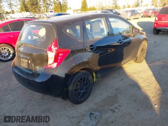 2015 Nissan Note S with VIN 3N1CE2CP7FL387535, listed as a IAAI auction lot 41436215 with 145,439 mi miles and . Bid and sale history available at DreamBid. Image 4.