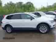 2020 Volkswagen Tiguan S с VIN 3VV1B7AX2LM078043, выставлен на аукционе IAAI как лот 42049047 с пробегом 67 157 миль миль и . История ставок и продаж доступна на DreamBid. Изображение 13.