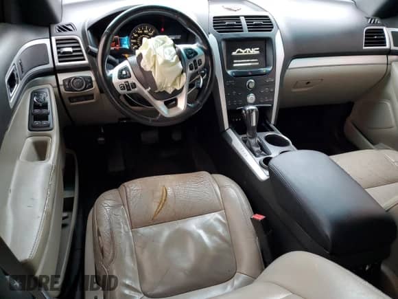 2011 Ford Explorer XLT with VIN 1FMHK7D83BGA48474, listed as a Copart auction lot 81496175 with 190,565 mi miles and Salvage title. Bid and sale history available at DreamBid. Image 8.