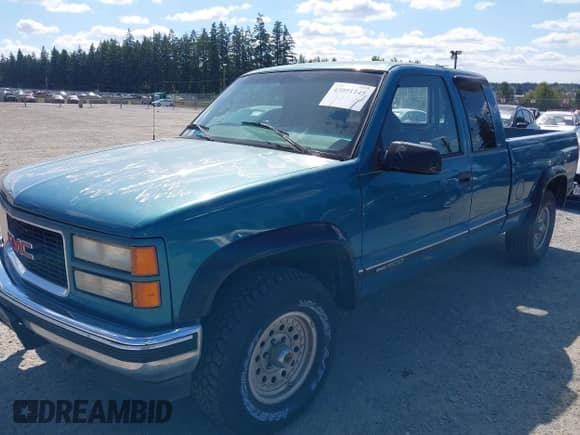 1997 GMC Sierra 1500 с VIN 2GTEK19R9V1566662, выставлен на аукционе IAAI как лот 43051145 с пробегом 209 691 миль миль и . История ставок и продаж доступна на DreamBid. Изображение 2.