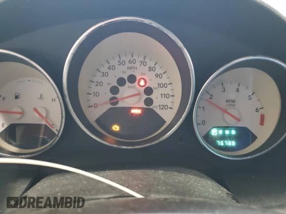 2009 Dodge Caliber SXT z VIN 1B3HB48A79D180120, wystawiony jako Copart lot #82015045 z przebiegiem 76 788 mil mil oraz Czysty tytuł • Clean title. Historia ofert i sprzedaży dostępna na DreamBid. Obrazek 9.