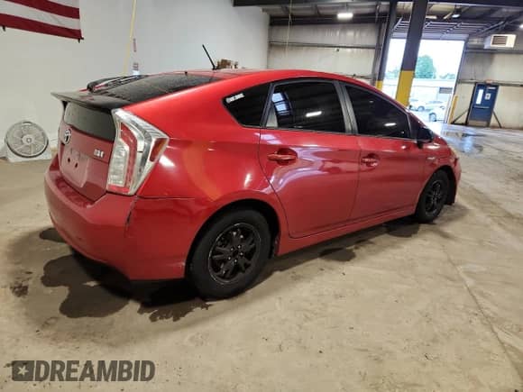 2012 Toyota Prius Three with VIN JTDKN3DUXC1547736, listed as a Copart auction lot 81023185 with Not provided miles and Salvage title. Bid and sale history available at DreamBid. Image 3.