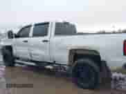 2017 Chevrolet Silverado 2500HD Work Truck z VIN 1GC1KUEG5HF222795, wystawiony jako IAAI lot #41717477 z przebiegiem 223 784 mil mil oraz . Historia ofert i sprzedaży dostępna na DreamBid. Obrazek 12.