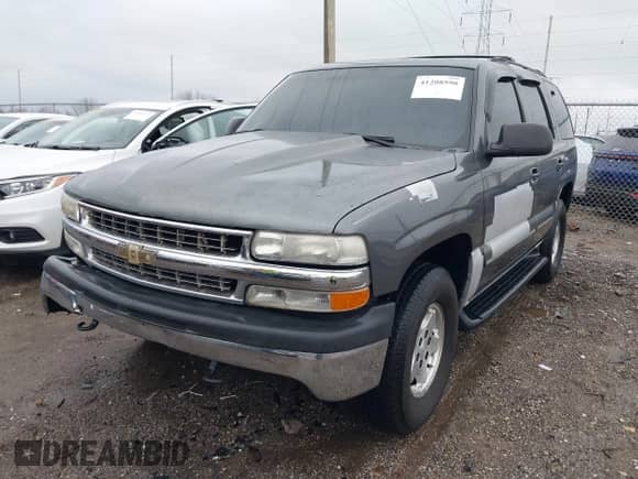 2001 Chevrolet Tahoe LT with VIN 1GNEK13T61J232455, listed as a IAAI auction lot 41208590 with 267,170 mi miles and . Bid and sale history available at DreamBid. Image 18.