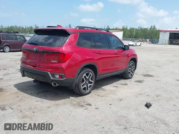 2023 Honda Passport Elite z VIN 5FNYF8H01PB031645, wystawiony jako IAAI lot #42495265 z przebiegiem 29 633 mil mil oraz . Historia ofert i sprzedaży dostępna na DreamBid. Obrazek 4.