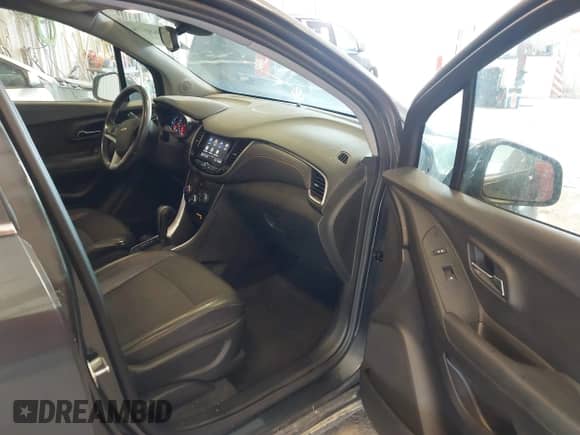 2020 Chevrolet Trax LT с VIN 3GNCJLSB0LL130868, выставлен на аукционе IAAI как лот 42835776 с пробегом 85 506 миль миль и . История ставок и продаж доступна на DreamBid. Изображение 5.