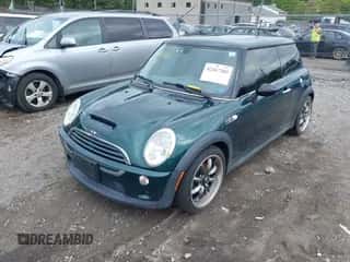 2003 MINI Hardtop S with VIN WMWRE33423TD67347, listed as a IAAI auction lot 42267289 with 79,740 mi miles and . Bid and sale history available at DreamBid. Image 2.
