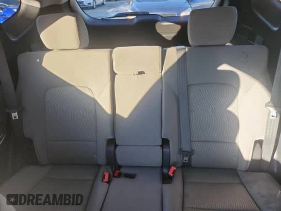 2015 Hyundai Santa Fe with VIN 5XYZTDLB3FG239564, listed as a Copart auction lot 84286645 with 109,251 mi miles and Salvage title. Bid and sale history available at DreamBid. Image 10.