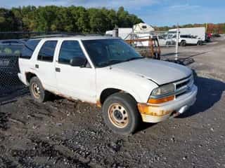 2002 Chevrolet Blazer LS с VIN 1GNDT13W72K220782, выставлен на аукционе IAAI как лот 43457294 с пробегом 33 677 миль миль и . История ставок и продаж доступна на DreamBid. Изображение 1.
