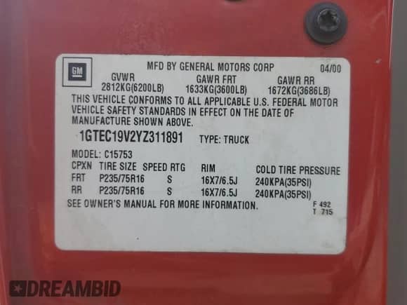 2000 GMC Sierra 1500 SLE with VIN 1GTEC19V2YZ311891, listed as a Copart auction lot 68736895 with 181,455 mi miles and Salvage title. Bid and sale history available at DreamBid. Image 12.