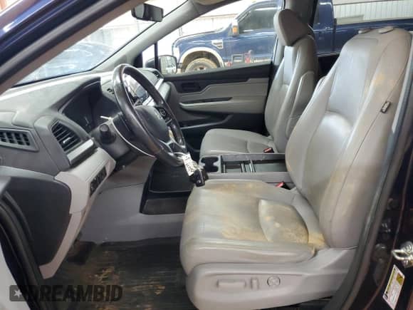 2019 Honda Odyssey EX-L с VIN 5FNRL6H76KB017196, выставлен на аукционе Copart как лот 69277735 с пробегом 126 591 миль миль и Списание • Salvage title. История ставок и продаж доступна на DreamBid. Изображение 7.