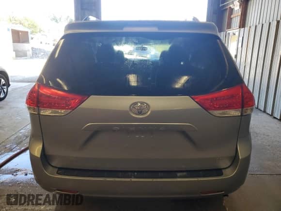 2014 Toyota Sienna LE with VIN 5TDKK3DC7ES490837, listed as a Copart auction lot 84757405 with 151,384 mi miles and Salvage title. Bid and sale history available at DreamBid. Image 6.