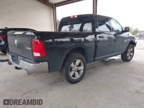 2020 Ram 1500 Tradesman z VIN 3C6RR7KT2LG131550, wystawiony jako IAAI lot #43431660 z przebiegiem 51 905 mil mil oraz . Historia ofert i sprzedaży dostępna na DreamBid. Obrazek 4.