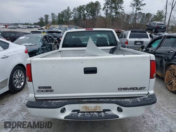 1999 Chevrolet S-10 LS with VIN 1GCCS1948XK139178, listed as a IAAI auction lot 41624173 with 332,991 mi miles and . Bid and sale history available at DreamBid. Image 16.