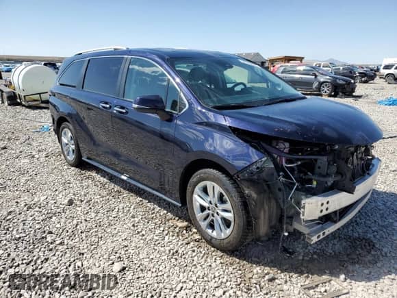 2023 Toyota Sienna Limited z VIN 5TDZSKFC8PS096076, wystawiony jako Copart lot #53743435 z przebiegiem 40 626 mil mil oraz Szkoda całkowita • Salvage title. Historia ofert i sprzedaży dostępna na DreamBid. Obrazek 4.