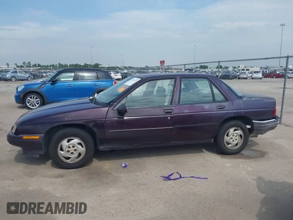 1995 Chevrolet Corsica with VIN 1G1LD55M6SY288498, listed as a IAAI auction lot 42714679 with 145,447 mi miles and . Bid and sale history available at DreamBid. Image 14.