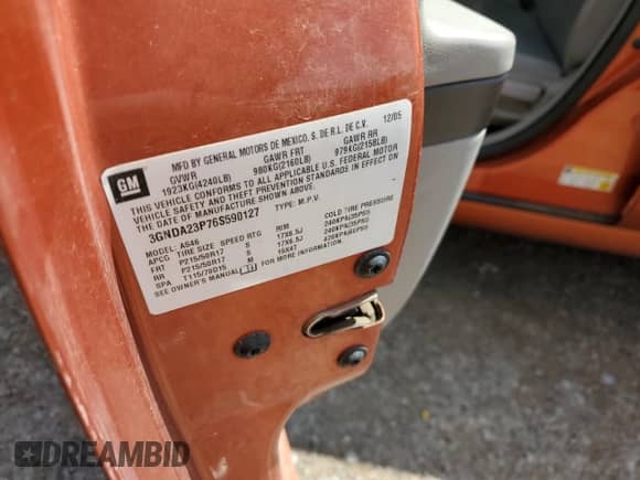 2006 Chevrolet HHR LT z VIN 3GNDA23P76S590127, wystawiony jako Copart lot #81685555 z przebiegiem 223 373 mil mil oraz Szkoda całkowita • Salvage title. Historia ofert i sprzedaży dostępna na DreamBid. Obrazek 12.