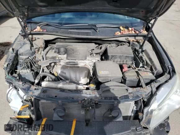 2015 Toyota Camry SE z VIN 4T1BF1FK4FU997605, wystawiony jako Copart lot #90106375 z przebiegiem 96 109 mil mil oraz Szkoda całkowita • Salvage title. Historia ofert i sprzedaży dostępna na DreamBid. Obrazek 11.