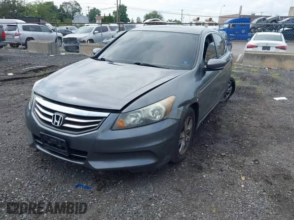 2011 Honda Accord SE с VIN 1HGCP2F60BA028489, выставлен на аукционе IAAI как лот 42987492 с пробегом 140 629 миль миль и . История ставок и продаж доступна на DreamBid. Изображение 17.