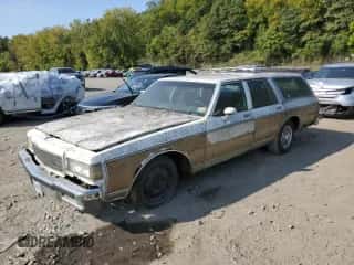 1989 Chevrolet Caprice с VIN 1G1BN81Y8KA107963, выставлен на аукционе Copart как лот 71134294 с пробегом 2 488 миль миль и Чистый • Clean title. История ставок и продаж доступна на DreamBid. Изображение 1.