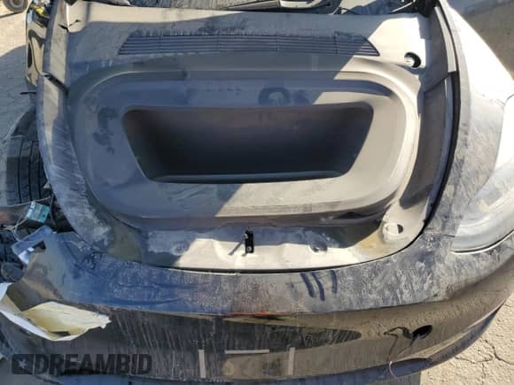 2023 Tesla Model Y Long Range с VIN 7SAYGAEE3PF903721, выставлен на аукционе Copart как лот 87489155 с пробегом Не указан миль и Списание • Salvage title. История ставок и продаж доступна на DreamBid. Изображение 12.