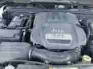 2012 Jeep Wrangler Sahara z VIN 1C4GJWBG4CL164203, wystawiony jako IAAI lot #41428441 z przebiegiem 94 776 mil mil oraz . Historia ofert i sprzedaży dostępna na DreamBid. Obrazek 10.