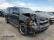2014 Chevrolet Suburban LT с VIN 1GNSKJE79ER208905, выставлен на аукционе Copart как лот 69752065 с пробегом 105 649 миль миль и Списание • Salvage title. История ставок и продаж доступна на DreamBid. Изображение 4.