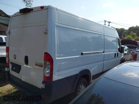 2020 Ram ProMaster Cargo с VIN 3C6URVJG9LE102318, выставлен на аукционе IAAI как лот 42957401 с пробегом 165 680 миль миль и . История ставок и продаж доступна на DreamBid. Изображение 4.