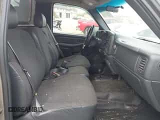 2000 Chevrolet Silverado 1500 с VIN 1GCEK14V0YE284546, выставлен на аукционе IAAI как лот 43585222 с пробегом 117 069 миль миль и . История ставок и продаж доступна на DreamBid. Изображение 5.