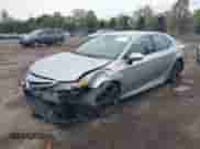 2020 Toyota Camry XSE z VIN 4T1K61AK2LU348775, wystawiony jako IAAI lot #43318321 z przebiegiem 66 564 mil mil oraz . Historia ofert i sprzedaży dostępna na DreamBid. Obrazek 2.