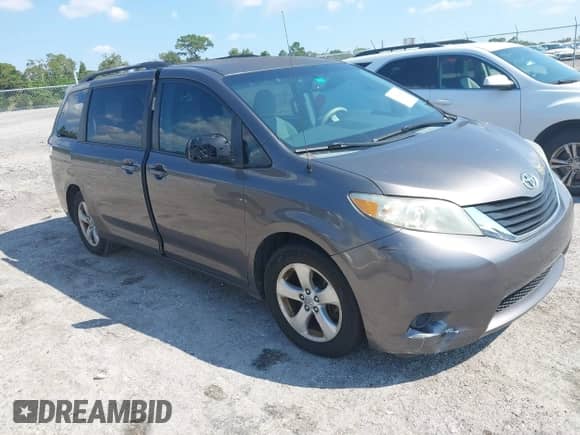 2012 Toyota Sienna LE with VIN 5TDKK3DC0CS272798, listed as a IAAI auction lot 43264548 with 173,246 mi miles and . Bid and sale history available at DreamBid. Image 1.
