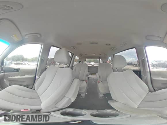 2008 Hyundai Entourage GLS с VIN KNDMC233986054089, выставлен на аукционе Copart как лот 68071865 с пробегом 224 413 миль миль и Чистый • Clean title. История ставок и продаж доступна на DreamBid. Изображение 15.