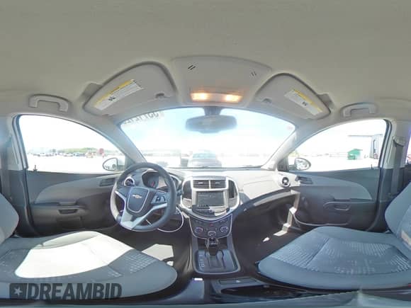 2018 Chevrolet Sonic LT z VIN 1G1JG6SH3J4108170, wystawiony jako Copart lot #53712125 z przebiegiem 148 146 mil mil oraz Szkoda całkowita • Salvage title. Historia ofert i sprzedaży dostępna na DreamBid. Obrazek 14.