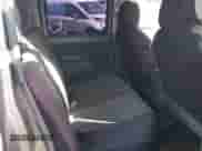 2004 Nissan Frontier XE z VIN 1N6ED29Y74C400170, wystawiony jako Copart lot #62711965 z przebiegiem 147 131 mil mil oraz Szkoda całkowita • Salvage title. Historia ofert i sprzedaży dostępna na DreamBid. Obrazek 10.