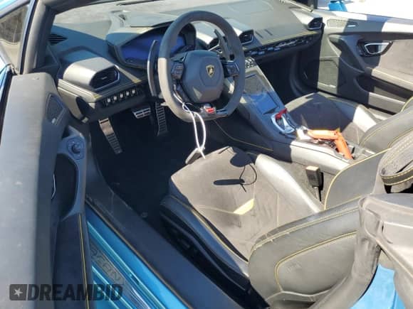 2021 Lamborghini Huracan с VIN ZHWUT5ZF4MLA17878, выставлен на аукционе Copart как лот 65749535 с пробегом 24 506 миль миль и Списание • Salvage title. История ставок и продаж доступна на DreamBid. Изображение 8.