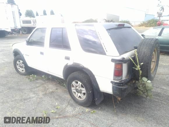1996 Honda Passport с VIN 4S6CM58V3T4409916, выставлен на аукционе IAAI как лот 43138902 с пробегом 222 039 миль миль и . История ставок и продаж доступна на DreamBid. Изображение 3.