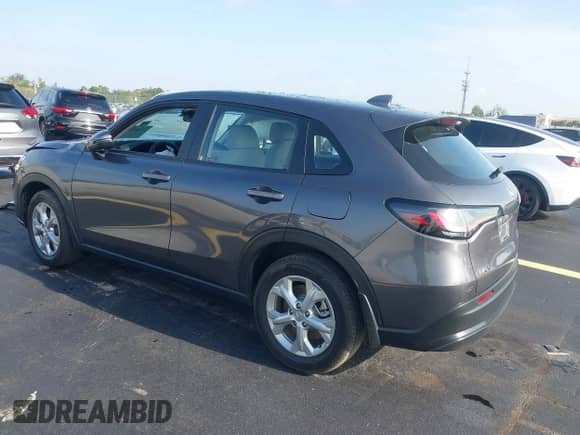 2025 Honda HR-V LX с VIN 3CZRZ1H33SM718556, выставлен на аукционе IAAI как лот 42620898 с пробегом 43 508 миль миль и . История ставок и продаж доступна на DreamBid. Изображение 3.