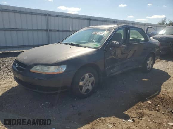 1998 Honda Accord EX with VIN 1HGCG1657WA030196, listed as a Copart auction lot 85301735 with 148,472 mi miles and Salvage title. Bid and sale history available at DreamBid. Image 1.
