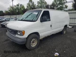 2003 Ford Econoline Cargo с VIN 1FTRE14263HA21595, выставлен на аукционе Copart как лот 58890705 с пробегом 164 237 миль миль и Списание • Salvage title. История ставок и продаж доступна на DreamBid. Изображение 1.
