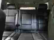 2015 Chevrolet Suburban LT z VIN 1GNSKJKC3FR736054, wystawiony jako Copart lot #81286515 z przebiegiem 120 440 mil mil oraz Czysty tytuł • Clean title. Historia ofert i sprzedaży dostępna na DreamBid. Obrazek 10.