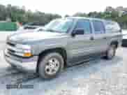 2001 Chevrolet Suburban LS z VIN 3GNFK16T01G208153, wystawiony jako Copart lot #68211525 z przebiegiem 261 471 mil mil oraz Szkoda całkowita • Salvage title. Historia ofert i sprzedaży dostępna na DreamBid. Obrazek 1.