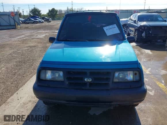 1997 Chevrolet Tracker with VIN 2CNBE1865V6904672, listed as a IAAI auction lot 41296166 with 266,743 mi miles and . Bid and sale history available at DreamBid. Image 12.