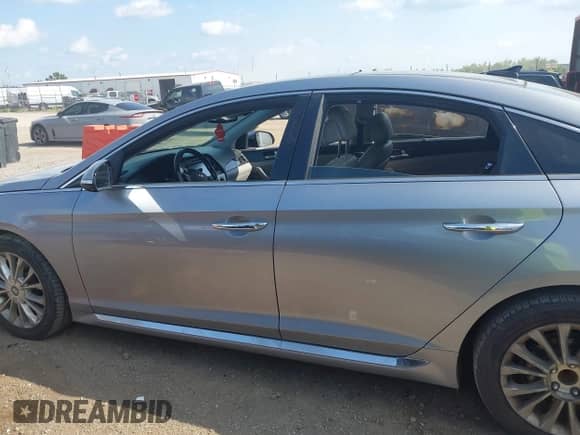 2015 Hyundai Sonata Limited with VIN 5NPE34AF9FH253854, listed as a IAAI auction lot 43035049 with 153,902 mi miles and . Bid and sale history available at DreamBid. Image 14.