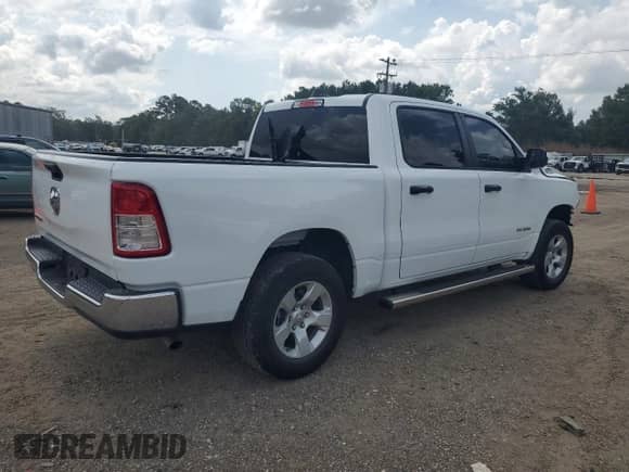2024 Ram 1500 Big Horn with VIN 1C6RREFGXRN152146, listed as a Copart auction lot 63188985 with 39,679 mi miles and Salvage title. Bid and sale history available at DreamBid. Image 3.