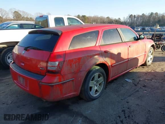 2007 Dodge Magnum z VIN 2D4FV47V67H666065, wystawiony jako IAAI lot #41273191 z przebiegiem 202 352 mil mil oraz . Historia ofert i sprzedaży dostępna na DreamBid. Obrazek 4.