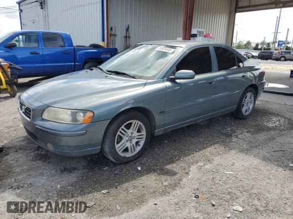 2005 Volvo S60 с VIN YV1RS592752474469, выставлен на аукционе Copart как лот 70924455 с пробегом 124 230 миль миль и Списание • Salvage title. История ставок и продаж доступна на DreamBid. Изображение 1.